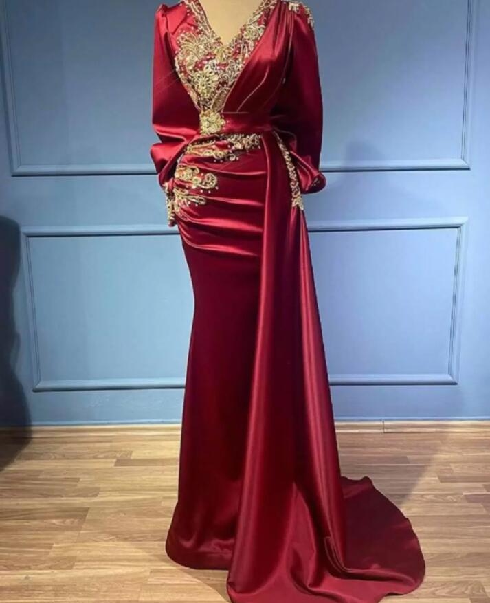 Burgundy V Neck Satin Mermaid Evening Dresses Long Sleeves Gold Beaded Ruched Plus Size Prom Formal Party Second Reception Gowns