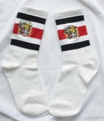 Tiger Embroideried Socks Mens Womens Underwear Skateboard Streetwear Stockings Socks Striped Design Lovers Cotton Blend Athletic Socks, White and black
Tiger Embroideried Socks Mens Womens Underwear Skateboard Streetwear Stockings Socks Striped Design Lovers Cotton Blend Athletic Socks, White and black