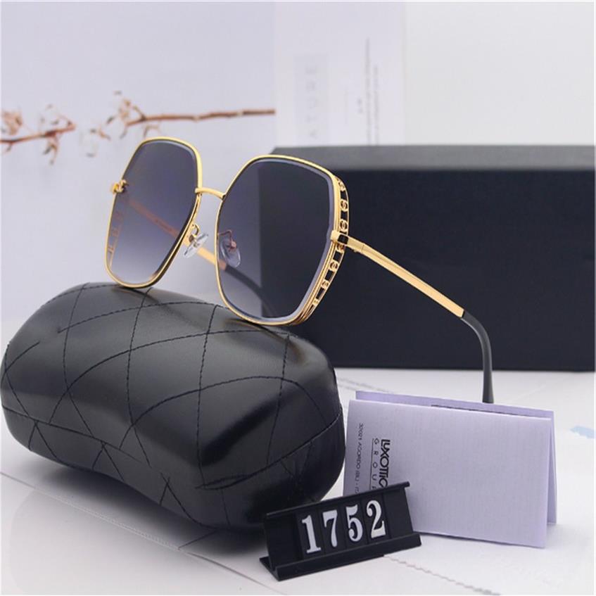 Fashion Crystal Sunglasses Summer Anti-UV Polarizing Lens C Sunglasses Classic brand female sunglasses with brand box279H
Fashion Crystal Sunglasses Summer Anti-UV Polarizing Lens C Sunglasses Classic brand female sunglasses with brand box279H