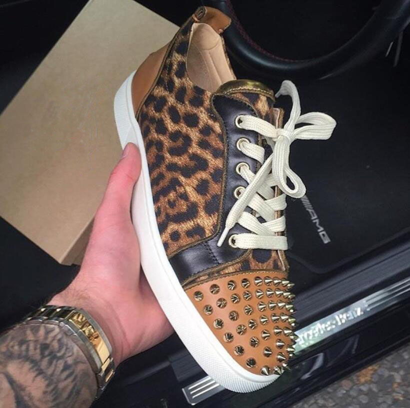 Luxury brands designer sneaker casual shoes junior spiked red sole homme sneakers Leopard print lace up trainers with box 35-47
Luxury brands designer sneaker casual shoes junior spiked red sole homme sneakers Leopard print lace up trainers with box 35-47