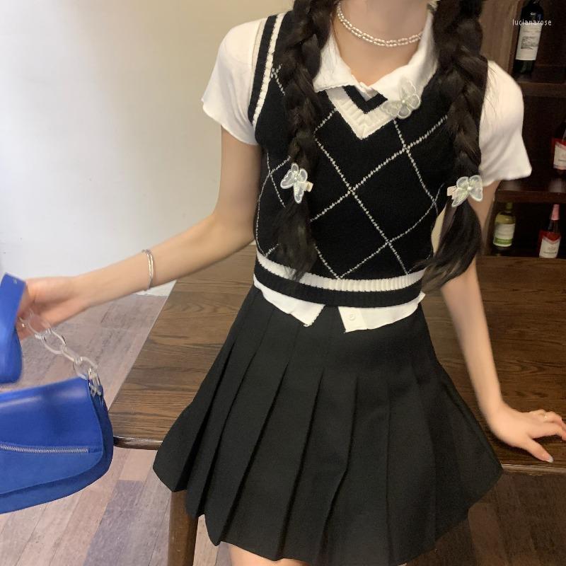 Women' Vests American Style Vintage Argyle Knitted V-neck Sleeveless Slim Sweater Waistcoat 2022 Spring Chic Sweet All-match Gilet Luci22, White tees
Women' Vests American Style Vintage Argyle Knitted V-neck Sleeveless Slim Sweater Waistcoat 2022 Spring Chic Sweet All-match Gilet Luci22, White tees