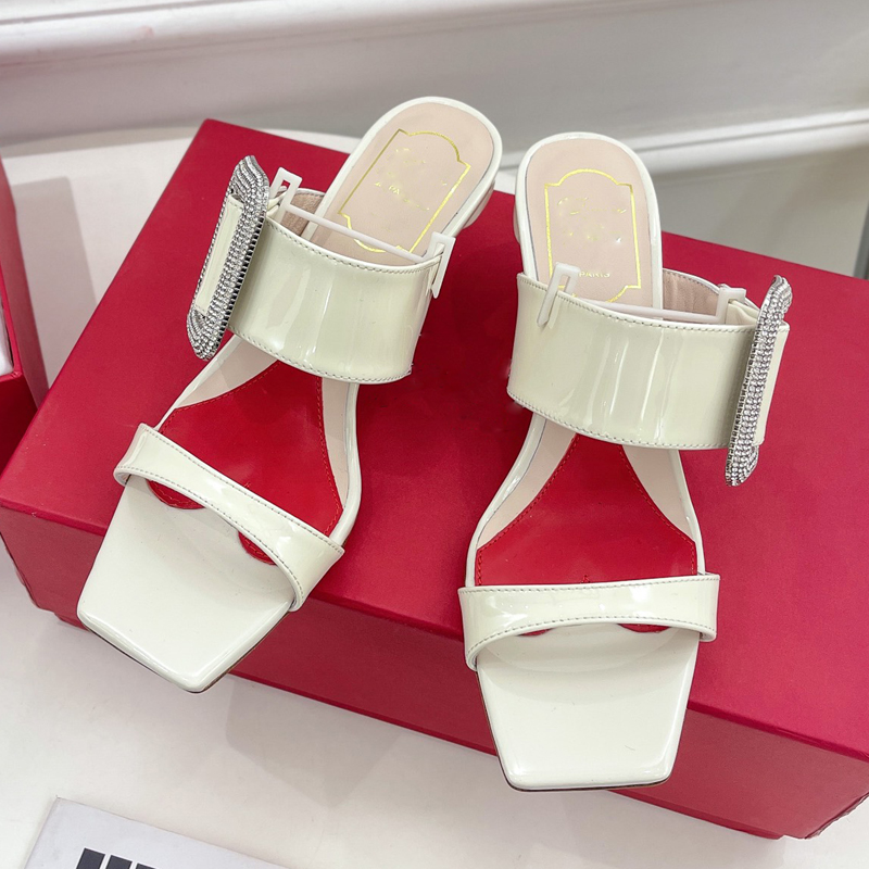 New Women Summer Genuine Leather Slippers Crystal Med Heels Designer Shoes Patent Leather Slides Luxury Zapatillas Mujer, Beige
New Women Summer Genuine Leather Slippers Crystal Med Heels Designer Shoes Patent Leather Slides Luxury Zapatillas Mujer, Beige