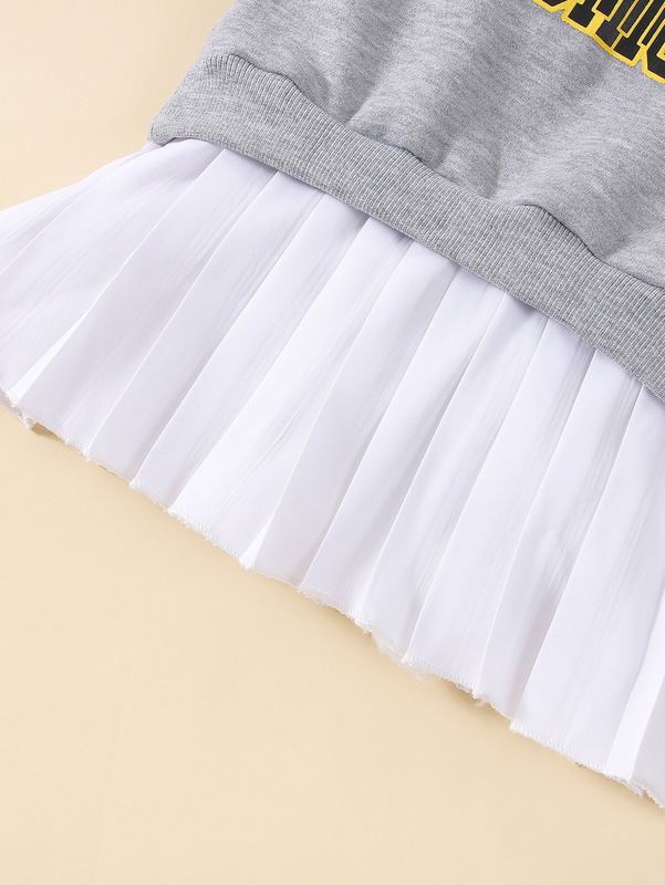 Baby Letter Graphic Colorblock Pleated Hem Sweatshirt Dress SHE