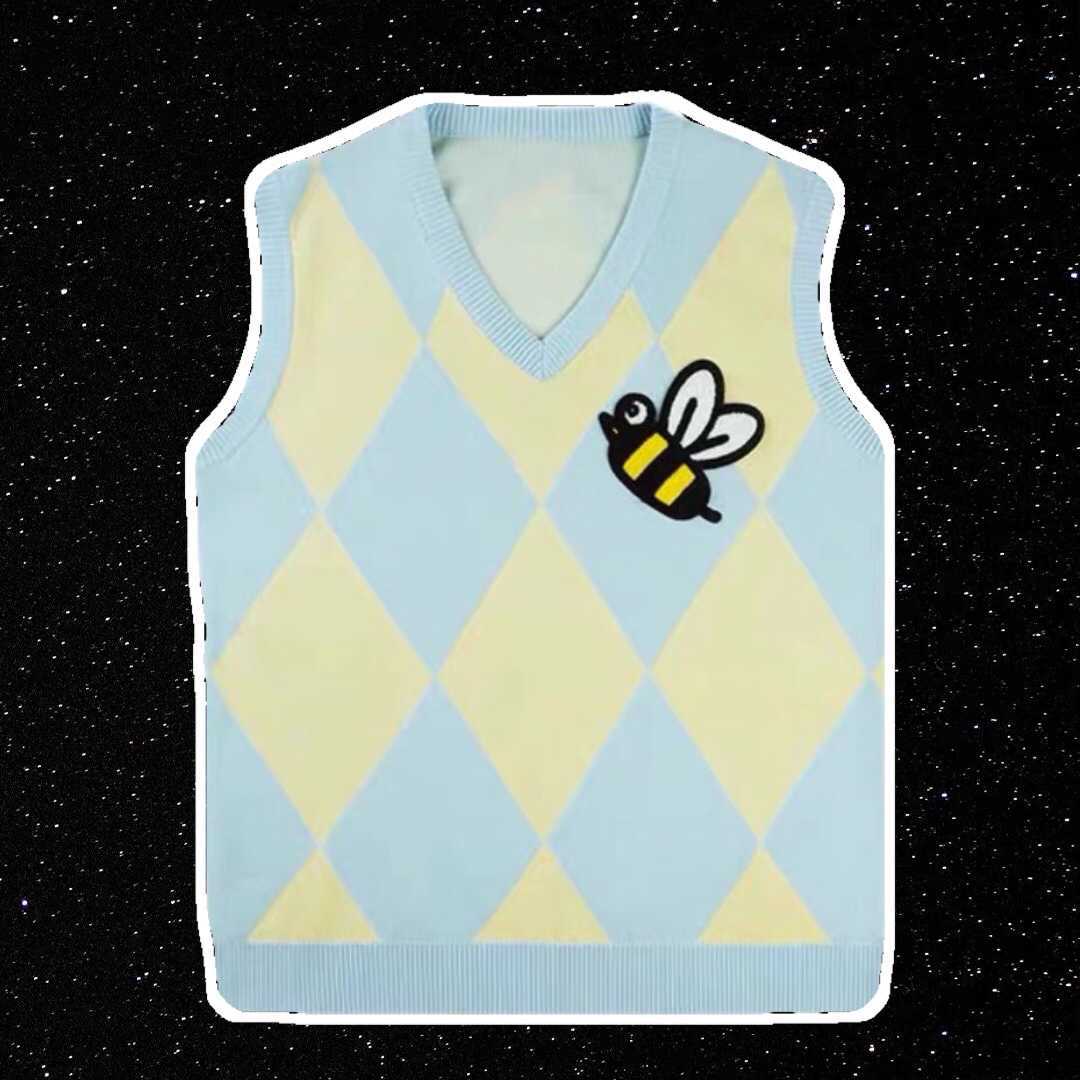 little xdx Golf bee Wang knitted vest autumn winter men' and women' loose college style simple Sweater Vest, Light blue
little xdx Golf bee Wang knitted vest autumn winter men' and women' loose college style simple Sweater Vest, Light blue
