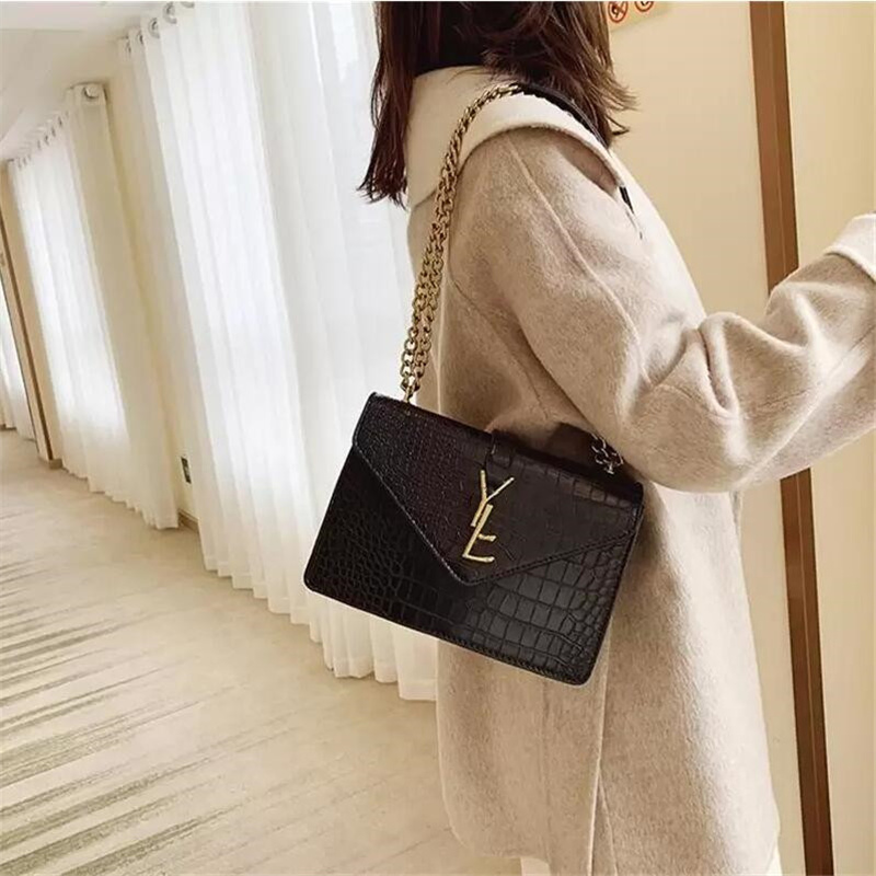 New Fashion 2022ss Luxurys Designers Handbags Purses Women Tote Brand Letter Genuine Leather Shoulder Bags Crossbody Bag, Black
New Fashion 2022ss Luxurys Designers Handbags Purses Women Tote Brand Letter Genuine Leather Shoulder Bags Crossbody Bag, Black