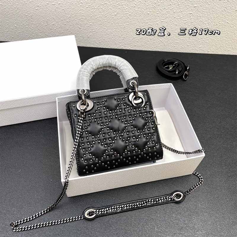 Mini luxury designer handbag women's leather messenger bag metal nails letter handbags Plaid pattern tote bag classic wallet Fast delivery, Customize
Mini luxury designer handbag women's leather messenger bag metal nails letter handbags Plaid pattern tote bag classic wallet Fast delivery, Customize