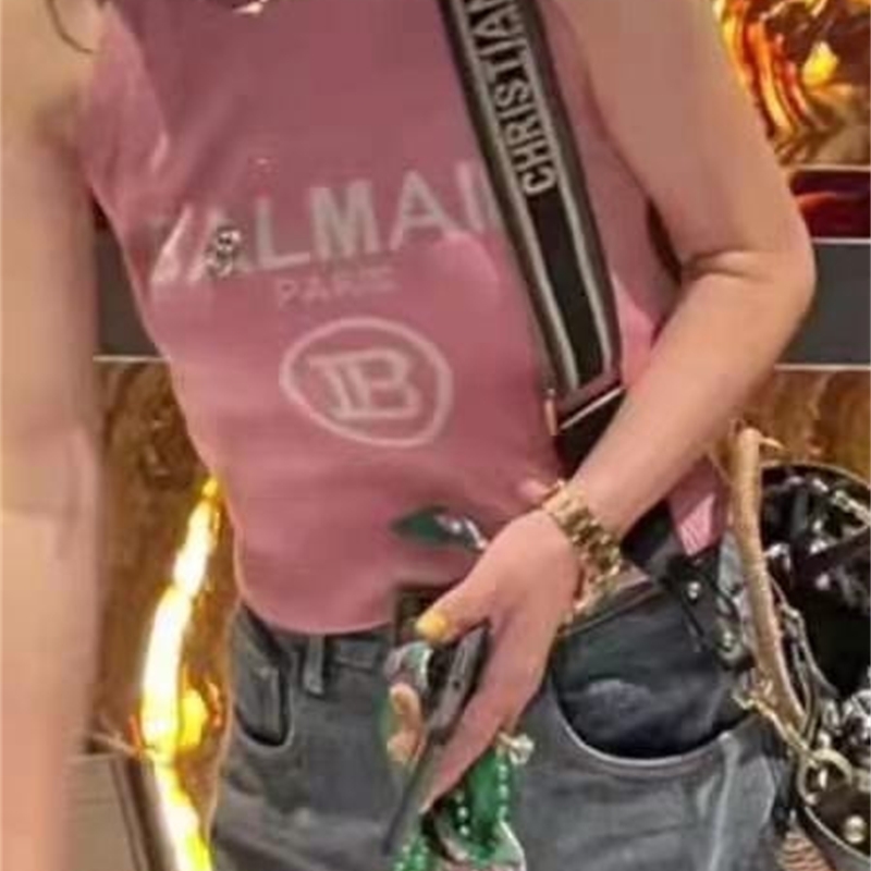 Luxury Designer Paris 21ss spring and summer new man main knitted jacquard letter vest T-shirt for women, Pink white (thin)
Luxury Designer Paris 21ss spring and summer new man main knitted jacquard letter vest T-shirt for women, Pink white (thin)