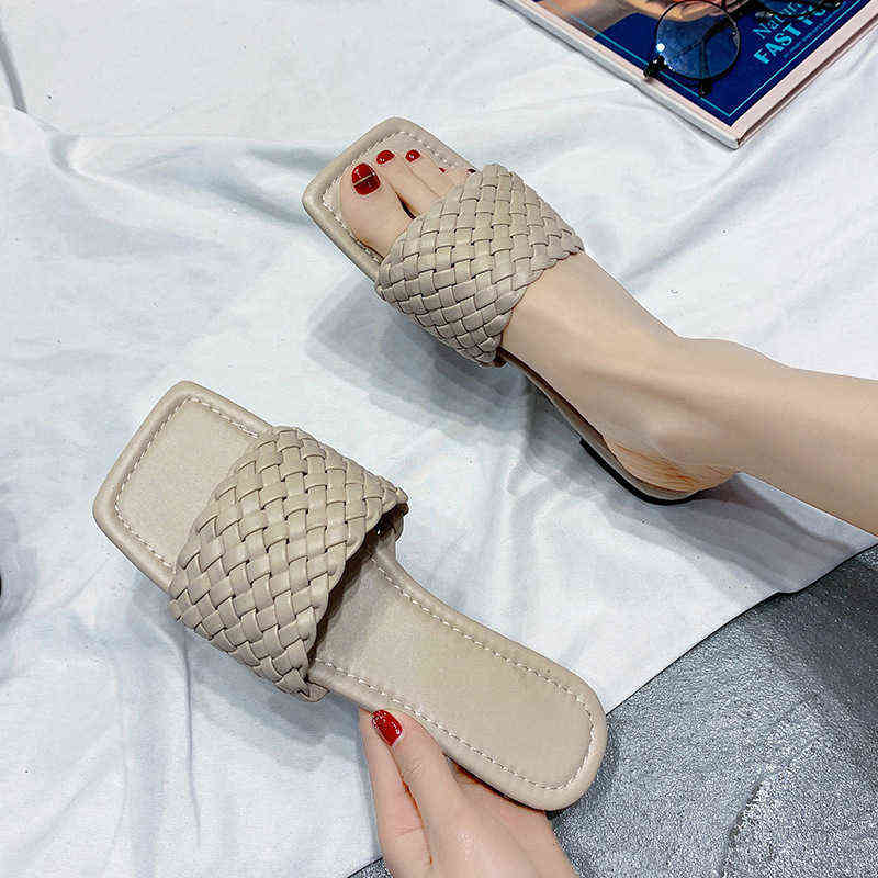 Sandals Women's Korean Version Flat Bottomed Word Lazy Heels Casual Knitting Ladies Slippers, Red
Sandals Women's Korean Version Flat Bottomed Word Lazy Heels Casual Knitting Ladies Slippers, Red