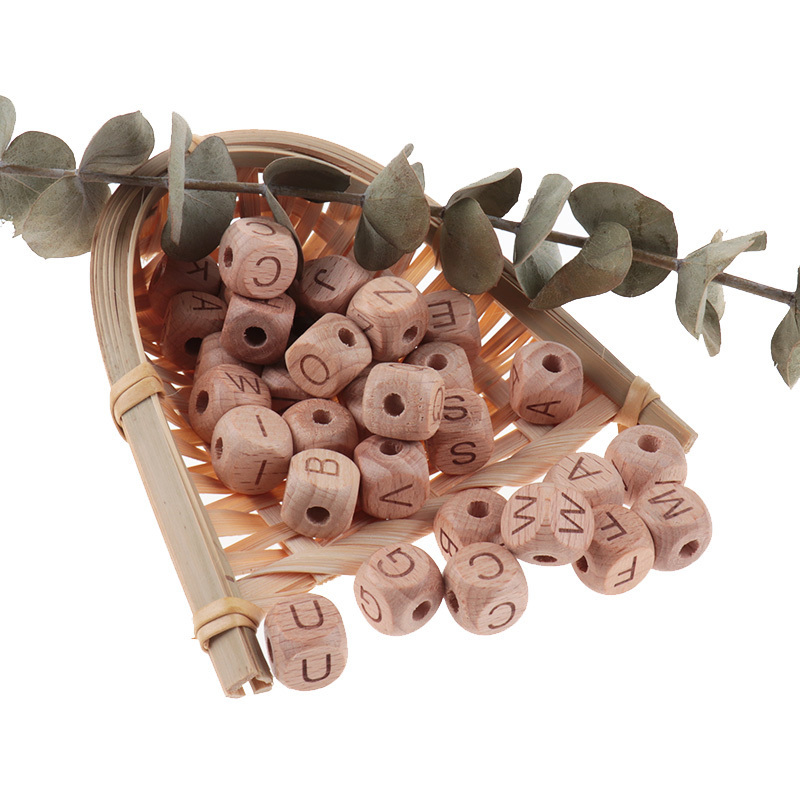 200pcs Wooden Letters Baby Beech Wood Beads Baby Teether Necklace Teether For Teeth Food Grade Wooden BPA Free Baby Goods 220519