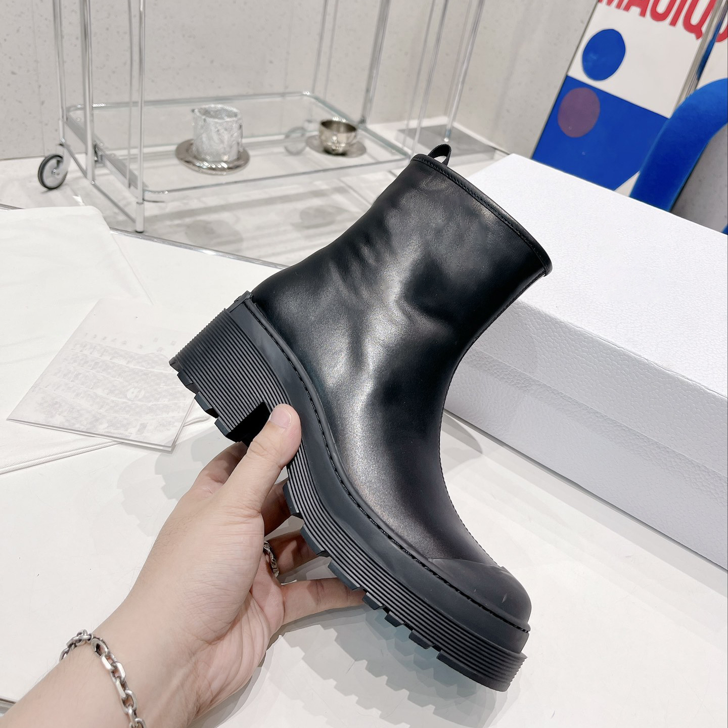 Women Boots Leather Ankle Black White Supple Calfskin Round Side Zipper Round Toe EVA Sole Boots Winter Large Size High Level Boots With Box NO402, Grey
Women Boots Leather Ankle Black White Supple Calfskin Round Side Zipper Round Toe EVA Sole Boots Winter Large Size High Level Boots With Box NO402, Grey