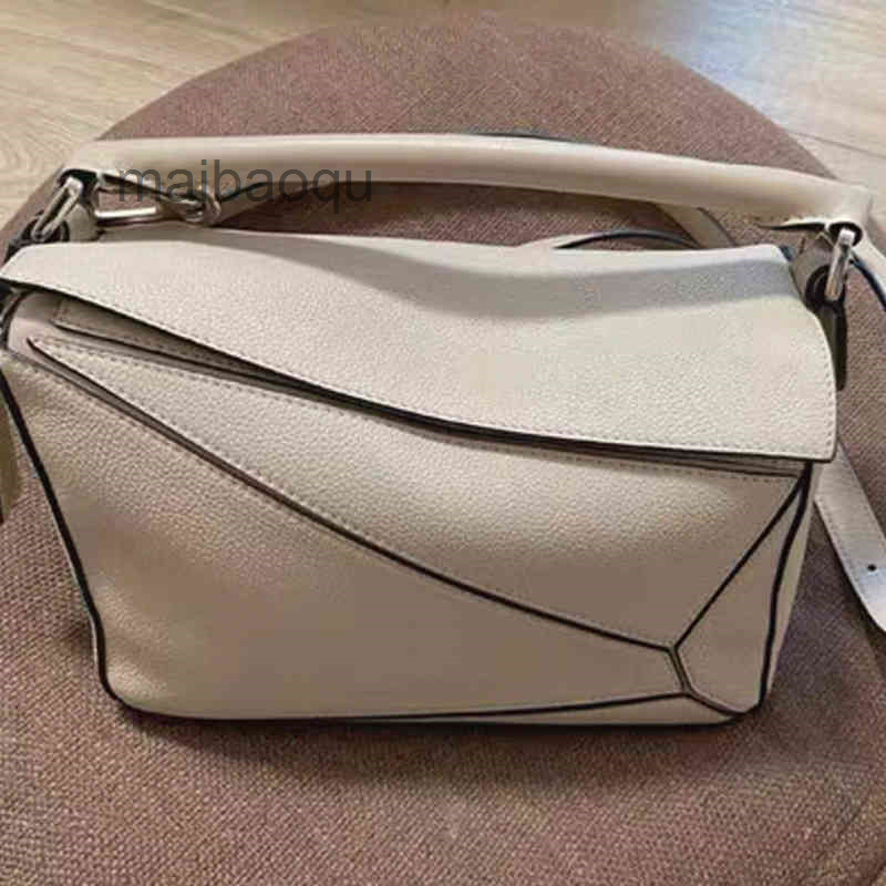 loews 2022 Fashion Bags Bag Designer Mini Leather Geometric Pillow Single Messenger Splicing Contrast Color Portable Women's 4 MEET
loews 2022 Fashion Bags Bag Designer Mini Leather Geometric Pillow Single Messenger Splicing Contrast Color Portable Women's 4 MEET