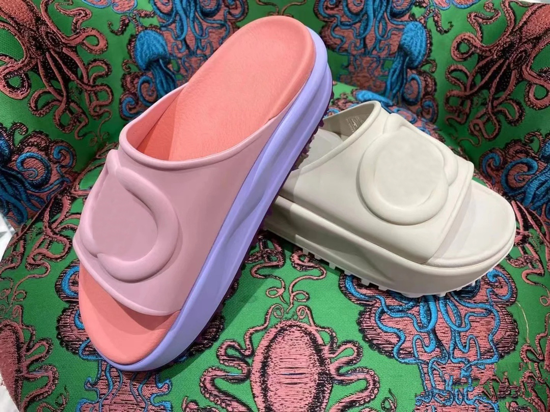 2022 Paris Designers Lady Thick-soled Slide Slippers Outdoor Beach Women's Summer G Loafers White Pink Flip Flop Luxury Waterproof Rubber Slipper Sandals Sneakers
2022 Paris Designers Lady Thick-soled Slide Slippers Outdoor Beach Women's Summer G Loafers White Pink Flip Flop Luxury Waterproof Rubber Slipper Sandals Sneakers