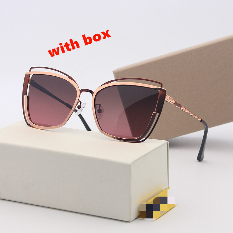 2022 Designer Women Fashion Cat Eye Frame Glasses Driving and Beach Sunglasses Big Square Classic Letters Top Quality UV400 with Box
2022 Designer Women Fashion Cat Eye Frame Glasses Driving and Beach Sunglasses Big Square Classic Letters Top Quality UV400 with Box