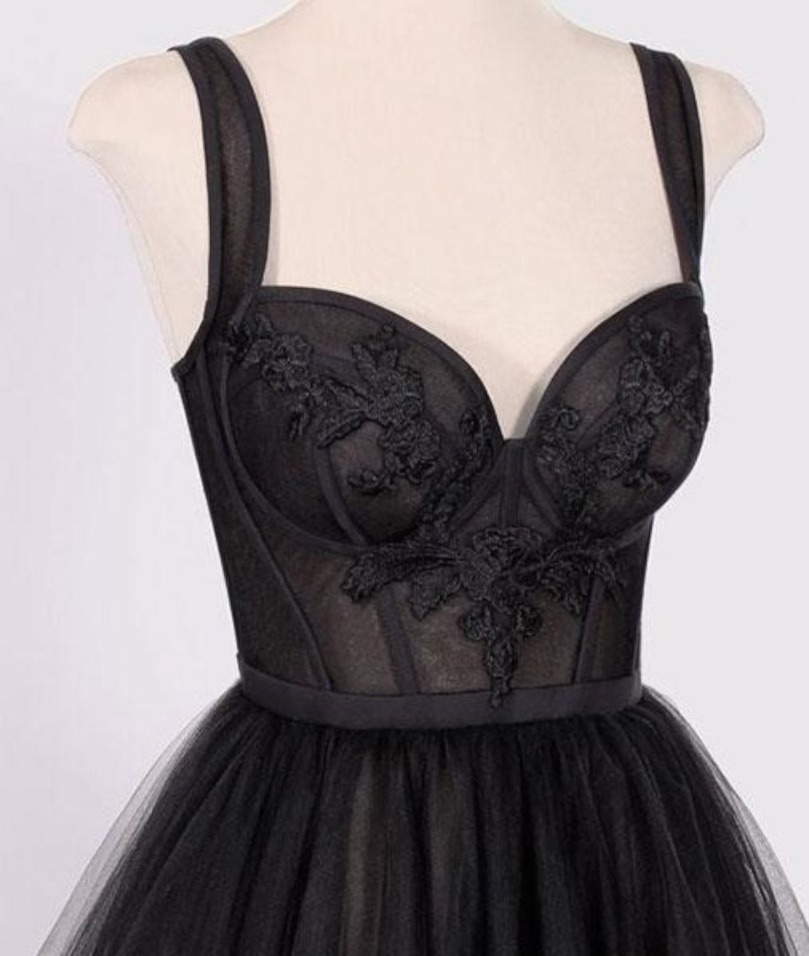 Vintage Black Beach A Line Wedding Dress Corset Top Fishbone High Waist Bridal Gowns Spaghetti Gothic Wedding Dresses Country Boho Robe De Mariee