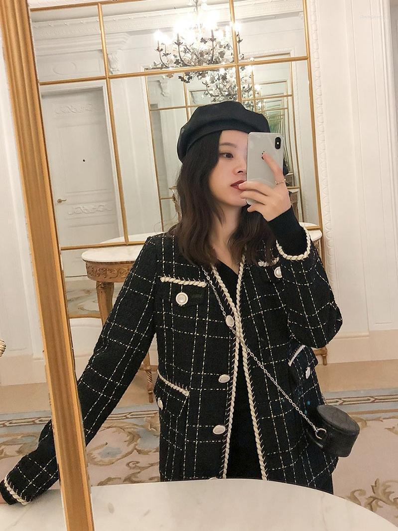 Women' Jackets 2022 Spring Luxury Designer Brand Wool Blends Coat For Women Fashion Black Vintage V Neck Plaid Wide Waisted Tweed
Women' Jackets 2022 Spring Luxury Designer Brand Wool Blends Coat For Women Fashion Black Vintage V Neck Plaid Wide Waisted Tweed
