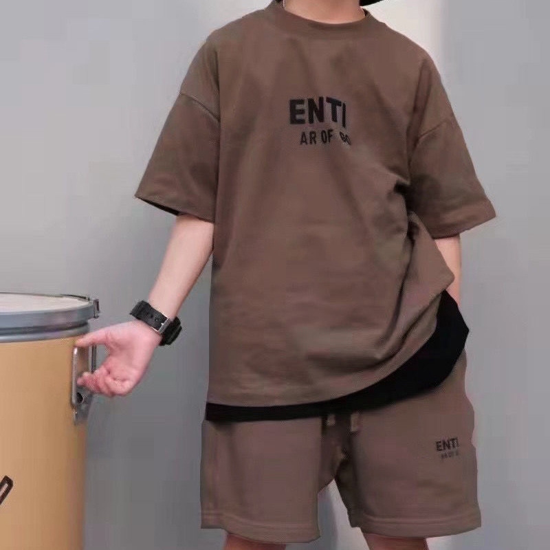 fashion Baby Kids Designer Clothes Summer Short Sleeve Tshirts And Shorts Sets Boys Girls Designers Tracksuits Children Outfit Sportsuits, Beige 
fashion Baby Kids Designer Clothes Summer Short Sleeve Tshirts And Shorts Sets Boys Girls Designers Tracksuits Children Outfit Sportsuits, Beige