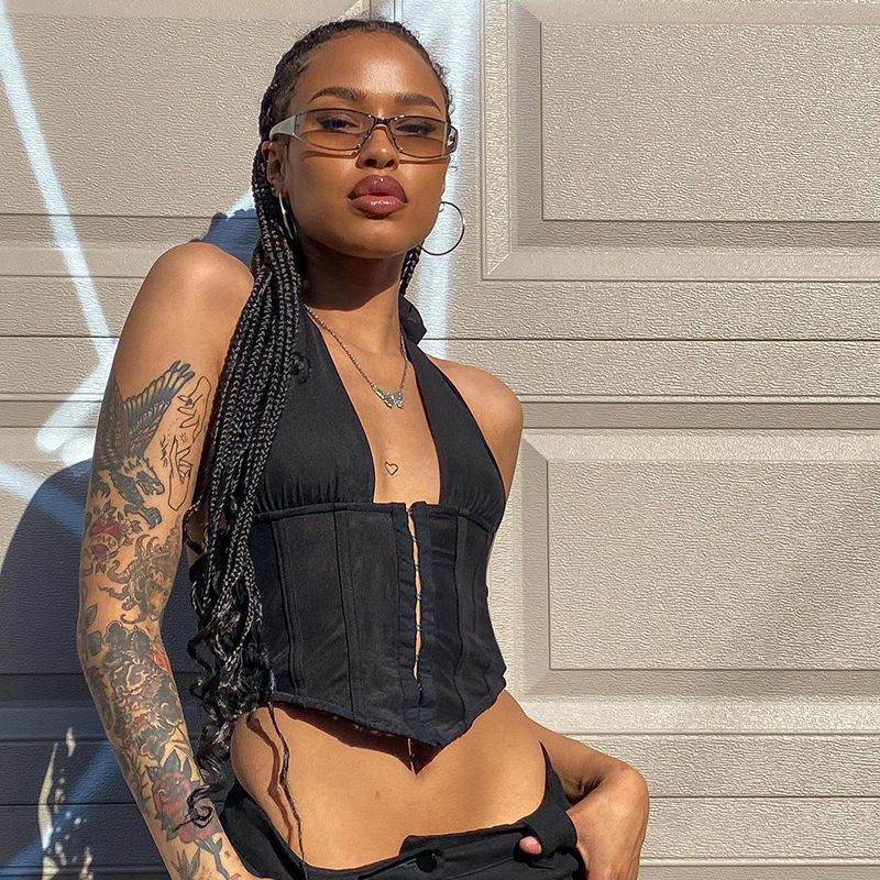 Artsu Sexy Black White Backless Halter Crop Top Women Summer Deep V Sleeveless Tanks Camis Lace Up Camisole ASNVE83440 220316