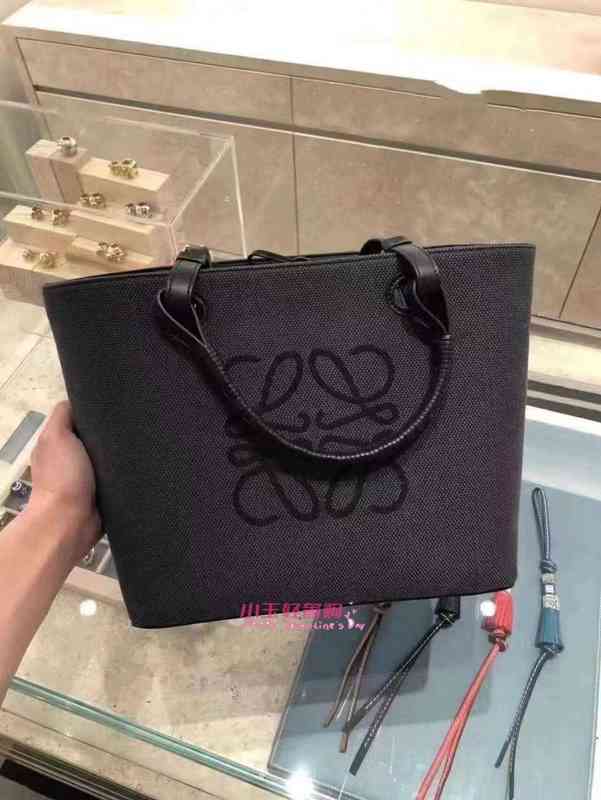 Designer Bag Loewbag 2022 Handbags New Tote Anagram Tote Single Shoulder Shopping Handbag Women's, Figure i
Designer Bag Loewbag 2022 Handbags New Tote Anagram Tote Single Shoulder Shopping Handbag Women's, Figure i