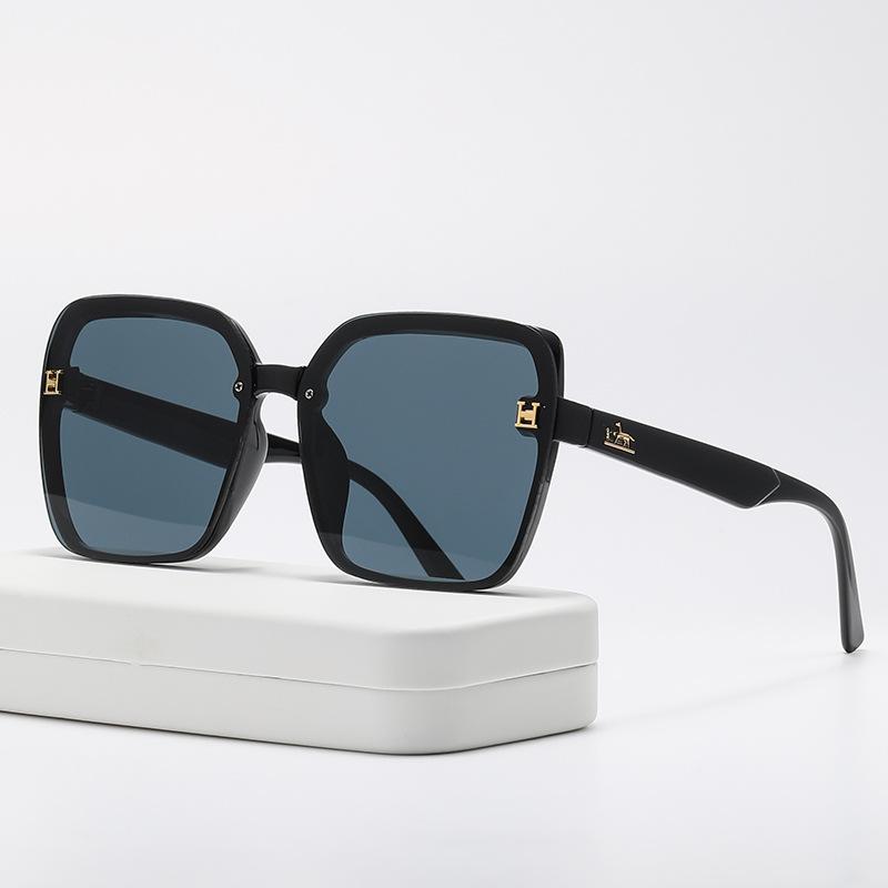 Sunglasses Luxury Ladies Retro Square Anti-UV H Standard High-end Frame Glasses Men
Sunglasses Luxury Ladies Retro Square Anti-UV H Standard High-end Frame Glasses Men