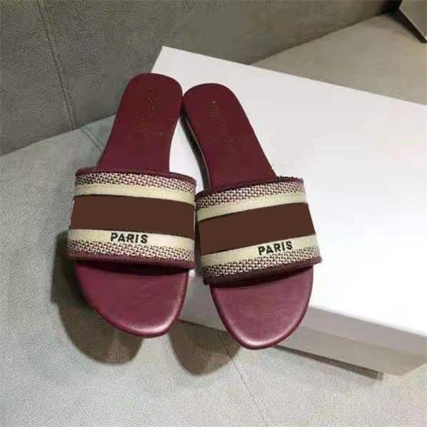 2022 Women luxury Designer Sandals Slippers Leather Summer Flat Slipper Embroidery fashion beach woman Big head Rainbow letters 35-42 With B, Red
2022 Women luxury Designer Sandals Slippers Leather Summer Flat Slipper Embroidery fashion beach woman Big head Rainbow letters 35-42 With B, Red