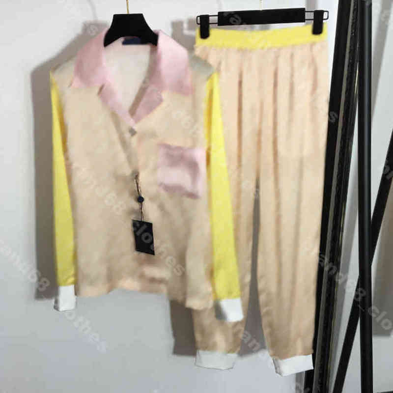 22ss designer women pants two piece suit old flower logo print silk shirt loungewear long sleeve shirt dresses louisclothes brand sleepwears a1
22ss designer women pants two piece suit old flower logo print silk shirt loungewear long sleeve shirt dresses louisclothes brand sleepwears a1