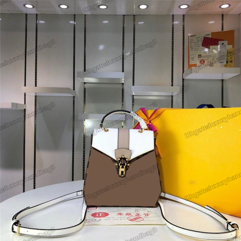 22SS Luxurys CLAPTONS BACKPACK Aerograms Womens Designer Satchels Damiers Check Canvas With Soft Fine-grained Leather Bag N42262
22SS Luxurys CLAPTONS BACKPACK Aerograms Womens Designer Satchels Damiers Check Canvas With Soft Fine-grained Leather Bag N42262