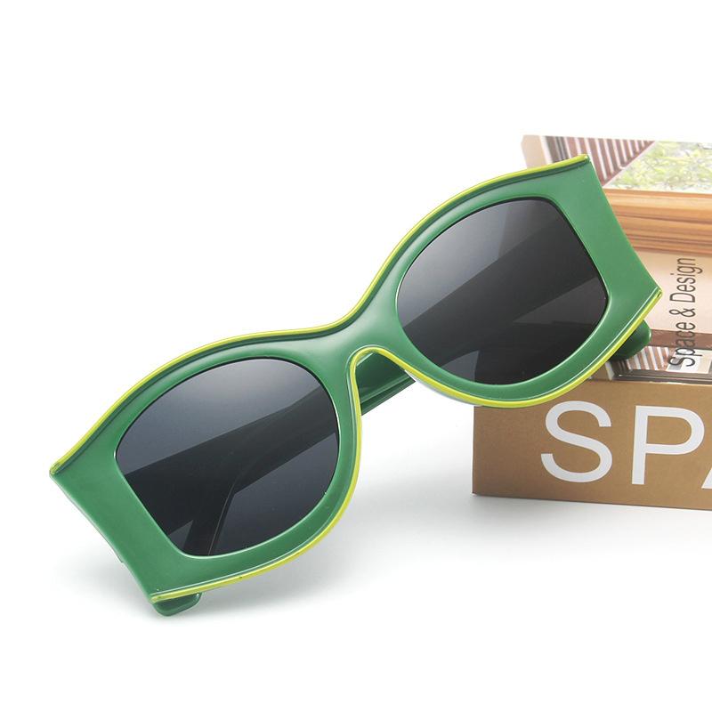 Sunglasses Green Vintage Woman Brand Designer Retro Punk Sun Glasses Female Candy Frame Fashion Mirror Feminino
Sunglasses Green Vintage Woman Brand Designer Retro Punk Sun Glasses Female Candy Frame Fashion Mirror Feminino
