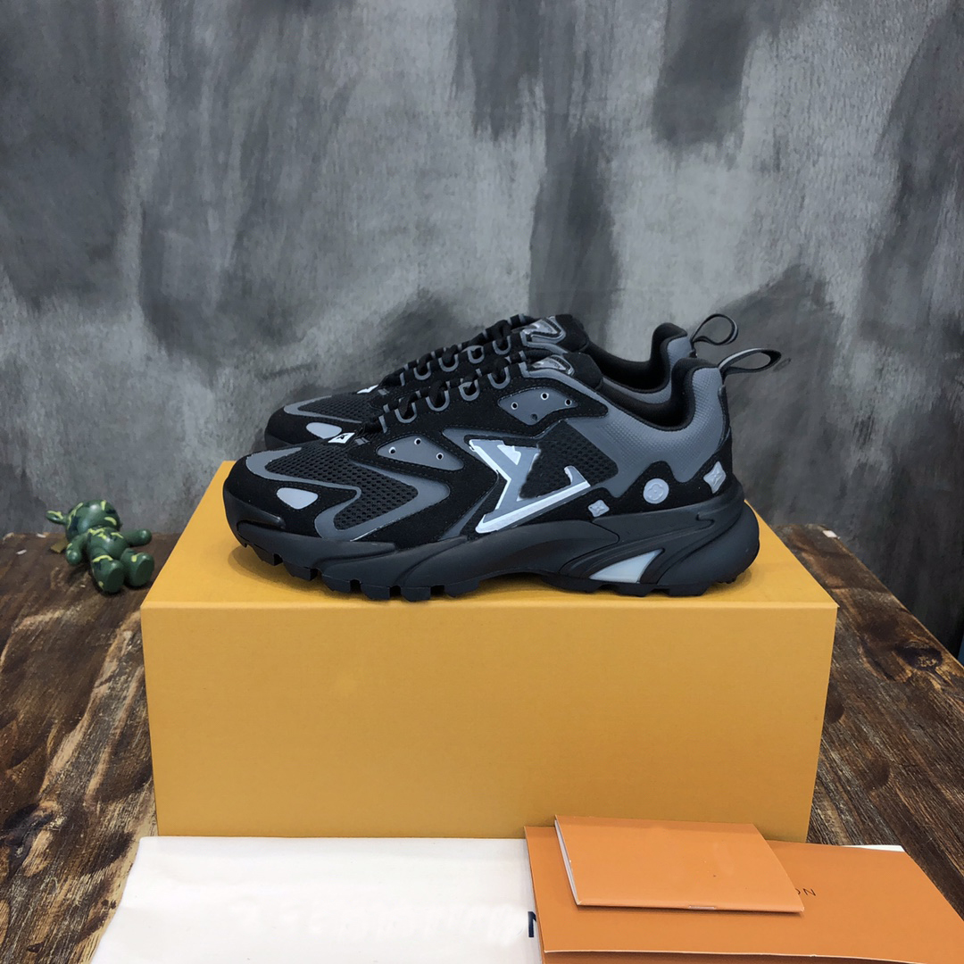 Runner Tatic Sneakers Luxury Designer Men Running Shoes Breathable Technology Mesh Stylish Classic Black Sneaker Top Quality Size 38-46, Customize
Runner Tatic Sneakers Luxury Designer Men Running Shoes Breathable Technology Mesh Stylish Classic Black Sneaker Top Quality Size 38-46, Customize