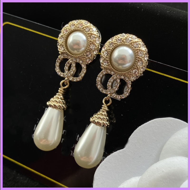 Women New Pearl Earrings Gold Water Drop Earring Womens Letters Designer Jewelry Classic With Diamonds Ladies Ear Studs For Party D223212F
Women New Pearl Earrings Gold Water Drop Earring Womens Letters Designer Jewelry Classic With Diamonds Ladies Ear Studs For Party D223212F