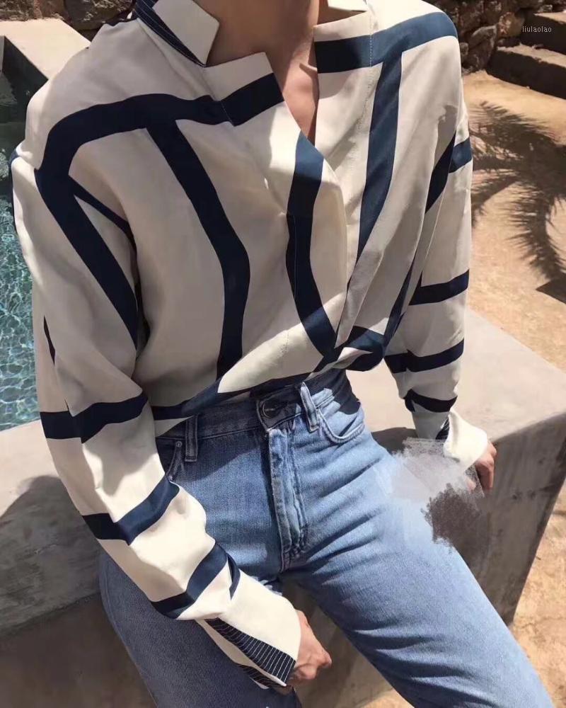 Women's Blouses & Shirts WISHBOP Navy PRINT SILK SHIRT Stand Collar Oversized Blouse TOP BUTTON UP LONG SLEEVED WOMAN 2022, Navy cream
Women's Blouses & Shirts WISHBOP Navy PRINT SILK SHIRT Stand Collar Oversized Blouse TOP BUTTON UP LONG SLEEVED WOMAN 2022, Navy cream