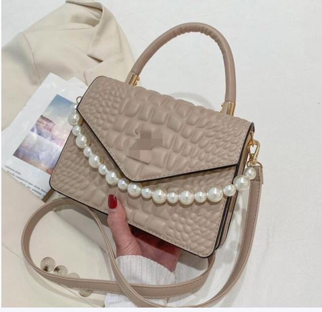 New Fashion luxurys Designers Women Sliver Chain Crossbody Bag Leather Handbag Tote Ladies Flip Cover Diagonal Shoulder Bags Wallet 652, Khaki
New Fashion luxurys Designers Women Sliver Chain Crossbody Bag Leather Handbag Tote Ladies Flip Cover Diagonal Shoulder Bags Wallet 652, Khaki