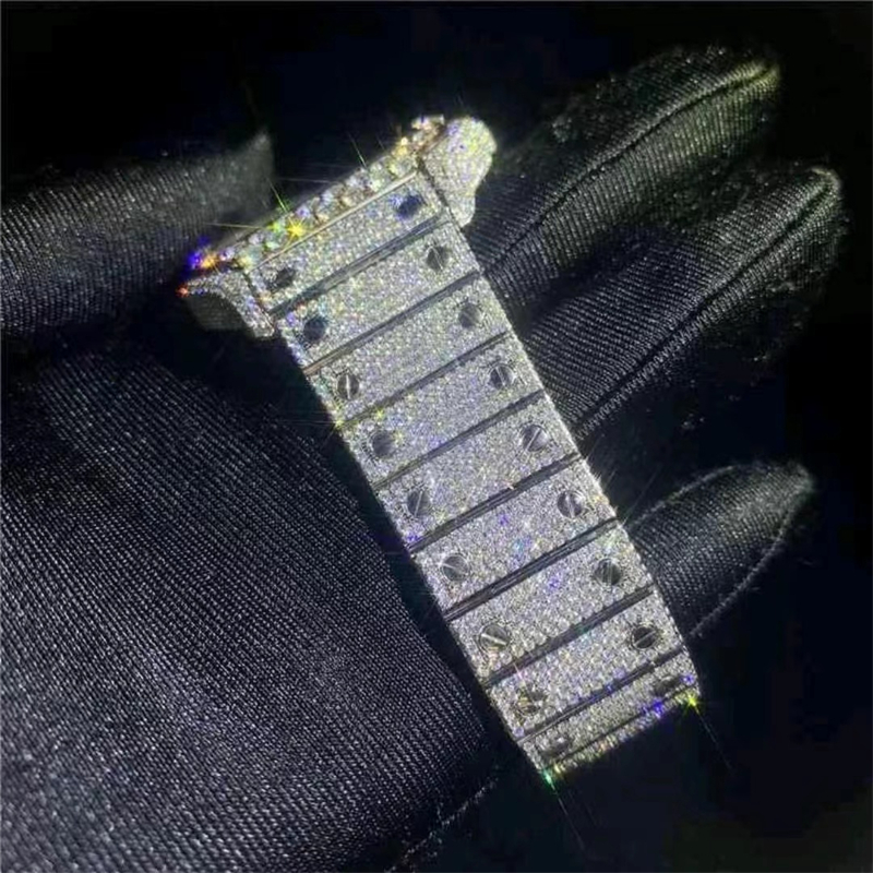 R8 Montre de luxe Diamond watch men watches 40x13.5mm 7750 chronograph Mechanical movement 904L steel case babysbreath Wristwatches waterproof, As picture
R8 Montre de luxe Diamond watch men watches 40x13.5mm 7750 chronograph Mechanical movement 904L steel case babysbreath Wristwatches waterproof, As picture