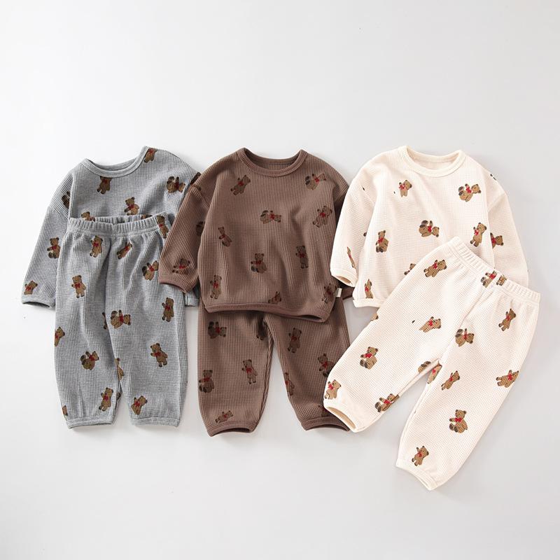 Clothing Sets Spring And Autumn Baby Clothes Girls Waffle Cartoon Bear Print Pullover Boys Comfortable Cotton Round Neck SuitClothing, As picture
Clothing Sets Spring And Autumn Baby Clothes Girls Waffle Cartoon Bear Print Pullover Boys Comfortable Cotton Round Neck SuitClothing, As picture
