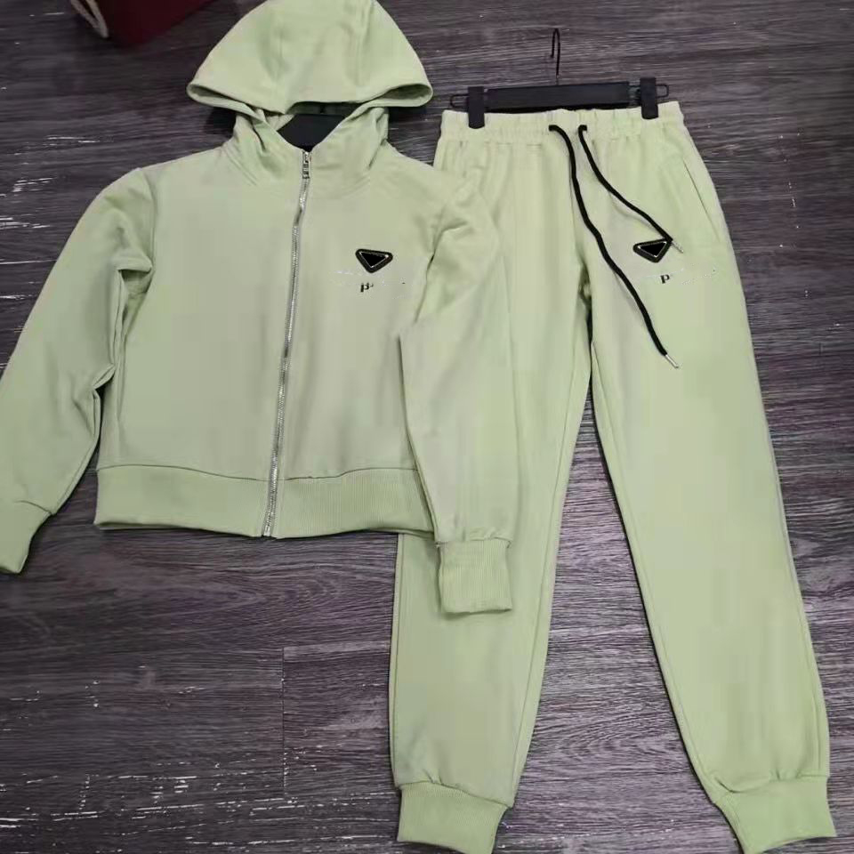 Women' Tracksuits Designer Women Sets Terry Jackets Zippers Hoodies Adjust With Budge Letters Fashion Tracksuit Jumpers Sweater Sets, Bag
Women' Tracksuits Designer Women Sets Terry Jackets Zippers Hoodies Adjust With Budge Letters Fashion Tracksuit Jumpers Sweater Sets, Bag