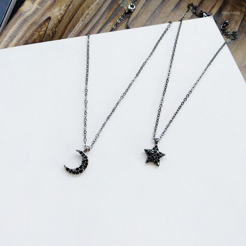 Pendant Necklaces Korean Retro Star Moon Necklace Elegant Temperament Black Clavicle Chain Accessories Fashion Lady Wedding Party Jewelry
Pendant Necklaces Korean Retro Star Moon Necklace Elegant Temperament Black Clavicle Chain Accessories Fashion Lady Wedding Party Jewelry