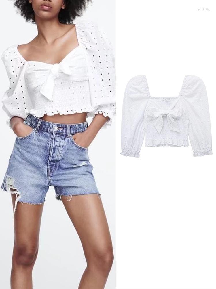 Women's Blouses & Shirts Embroidery Women 2022 Summer Square Collar Solid Bow Elastic Tops Short Sleeve Vintage Hollow Out TopsWomen's Chee2
Women's Blouses & Shirts Embroidery Women 2022 Summer Square Collar Solid Bow Elastic Tops Short Sleeve Vintage Hollow Out TopsWomen's Chee2