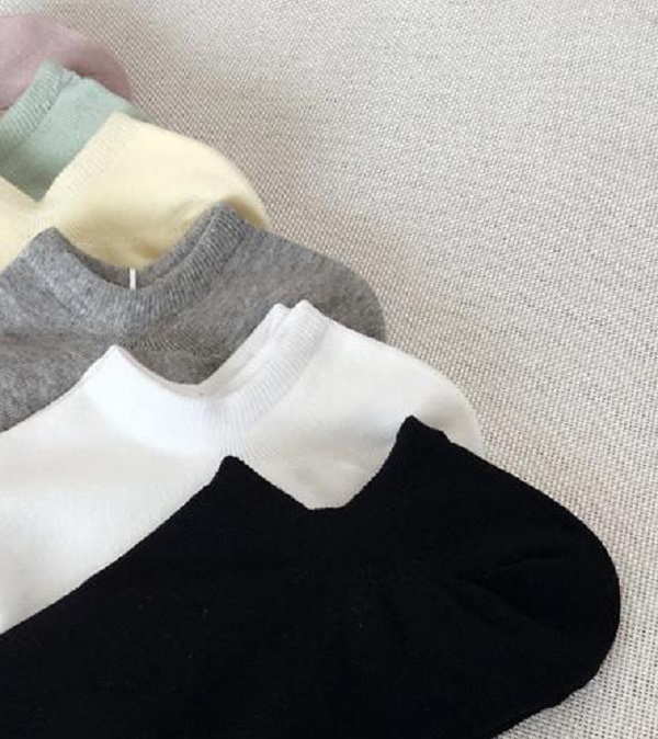 2022 New men Women High Quality Fashion Socks Letter Breathable 100% sock Cotton Sports
2022 New men Women High Quality Fashion Socks Letter Breathable 100% sock Cotton Sports
