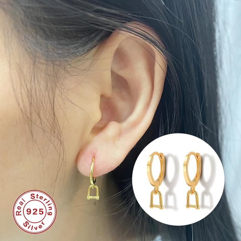 Hoop & Huggie Aide 925 Sterling Silver Closed Padlock Charm Earrings For Women 9mm Circle Wedding Party JewelryHoop &Hoop
Hoop & Huggie Aide 925 Sterling Silver Closed Padlock Charm Earrings For Women 9mm Circle Wedding Party JewelryHoop &Hoop