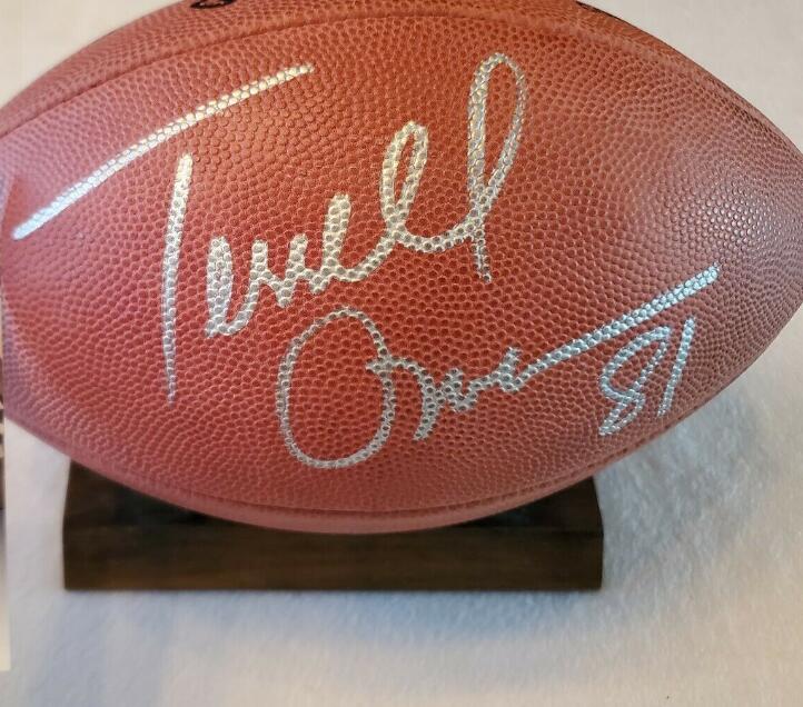 Melvin Gordon TERRELL OWENS Stefon Diggs John Elway Emmitt Aikman Tees Signed Autograph Autographed auto out in door sports collection football ball, Jim.brown
Melvin Gordon TERRELL OWENS Stefon Diggs John Elway Emmitt Aikman Tees Signed Autograph Autographed auto out in door sports collection football ball, Jim.brown