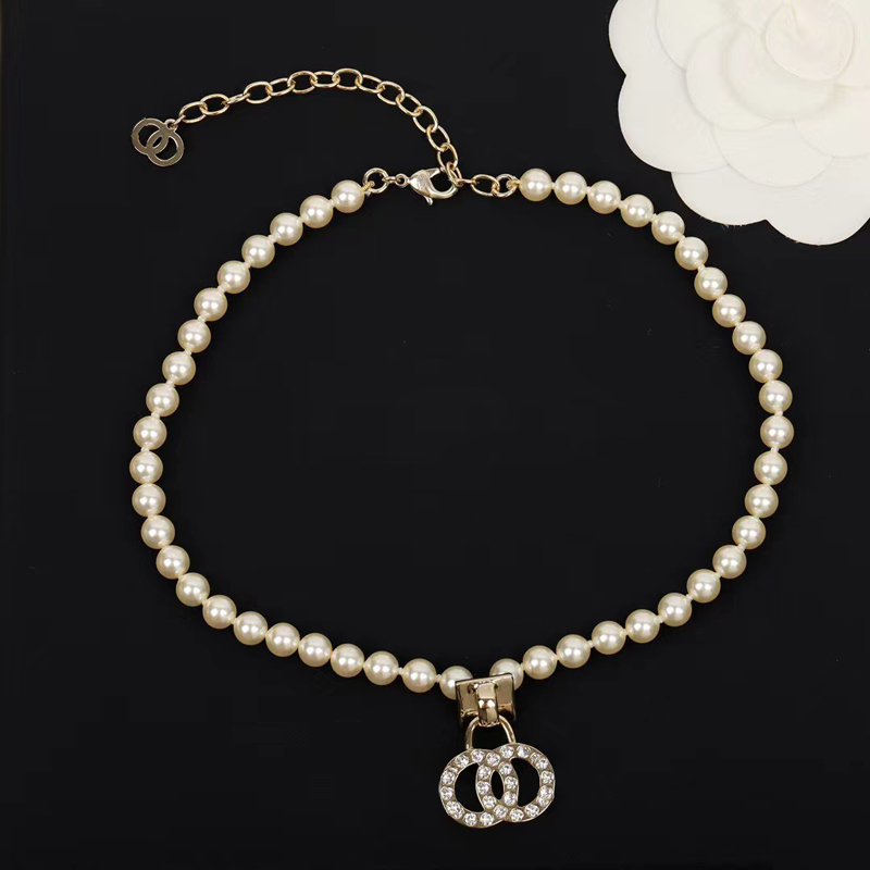 18K Gold Plated Copper Luxury Letters necklace Brand Designers Geometric Famous Women Round Pearl Pendant Necklaces Wedding Party Jewelry with box
18K Gold Plated Copper Luxury Letters necklace Brand Designers Geometric Famous Women Round Pearl Pendant Necklaces Wedding Party Jewelry with box