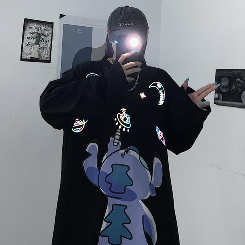 Women's T-Shirt Autumn Korean Style Reflective Cartoon Print Long-sleeved Loose Top Men And Women Fashion Graphic Tshirt StreetwearWomen's, Black
Women's T-Shirt Autumn Korean Style Reflective Cartoon Print Long-sleeved Loose Top Men And Women Fashion Graphic Tshirt StreetwearWomen's, Black
