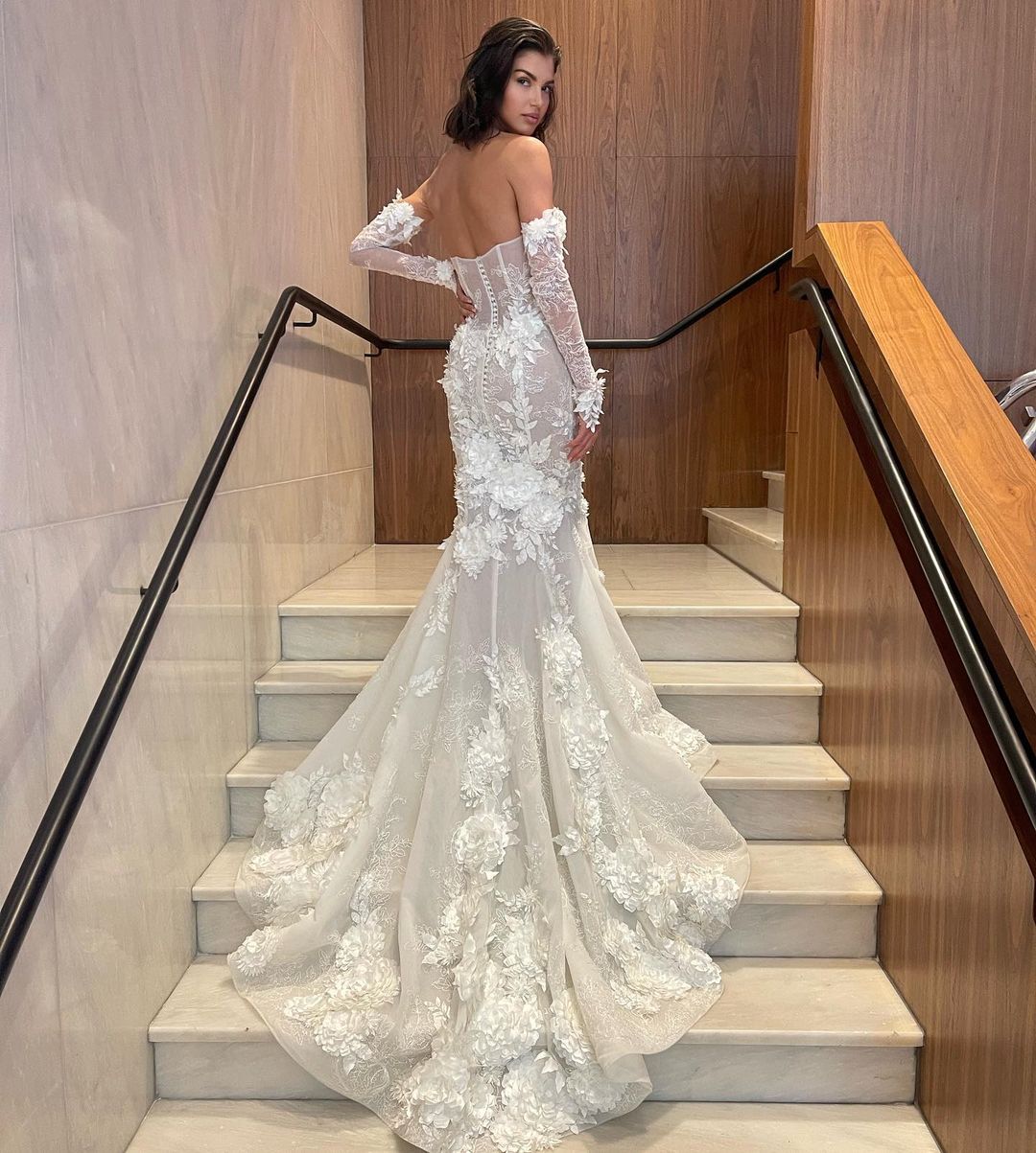 Elegant Mermaid Wedding Dress Long Sleeves Strapless Sweetheart Appliques 3D wer Illusion Custom Made Ruffles Bridal Dresses or Length Robe