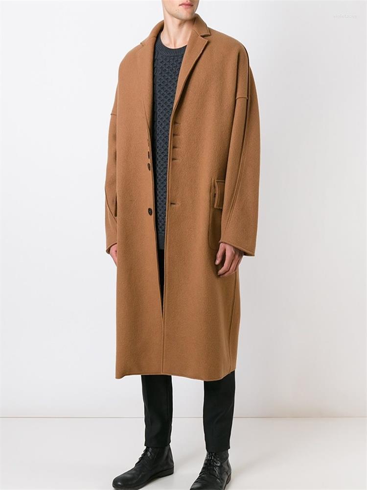 Men' Trench Coats Fall/winter Camel Color Double-sided Coat With Lapel Super Loose Fashion Catwalk Woolen Silhouette Viol22
Men' Trench Coats Fall/winter Camel Color Double-sided Coat With Lapel Super Loose Fashion Catwalk Woolen Silhouette Viol22