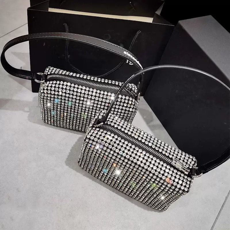 5a mirror quality Diamond bag come with box Women Luxurys Designers Bags 2021 mini tote pochette classic fashon clutch wallet cha5373258
5a mirror quality Diamond bag come with box Women Luxurys Designers Bags 2021 mini tote pochette classic fashon clutch wallet cha5373258