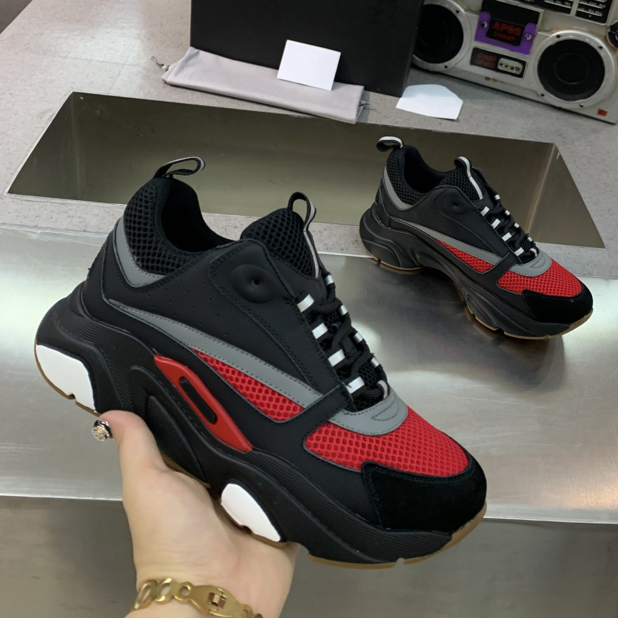 Luxury B22 Casual Shoes Reflective Sneakers Mens Women Trainers Calfskin Patchwork Sneaker oblique Technical Shoe Knit Shoes
Luxury B22 Casual Shoes Reflective Sneakers Mens Women Trainers Calfskin Patchwork Sneaker oblique Technical Shoe Knit Shoes
