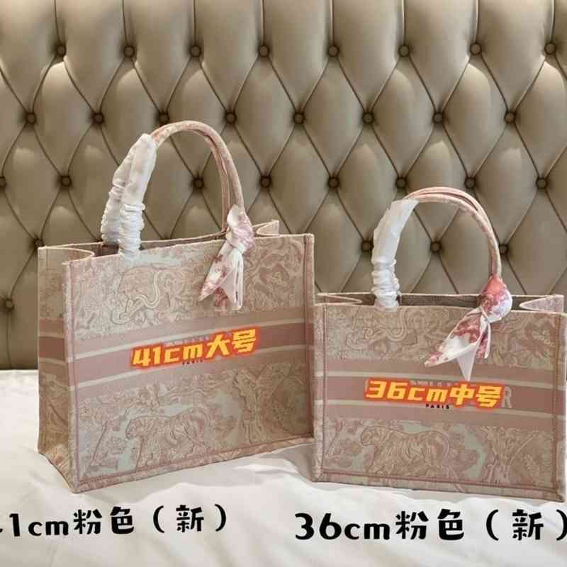 Classic Designer Christians Handbags Tiger Tote Bag Star Pink Same Big Three-dimensional Embroidery, Sky blue
Classic Designer Christians Handbags Tiger Tote Bag Star Pink Same Big Three-dimensional Embroidery, Sky blue