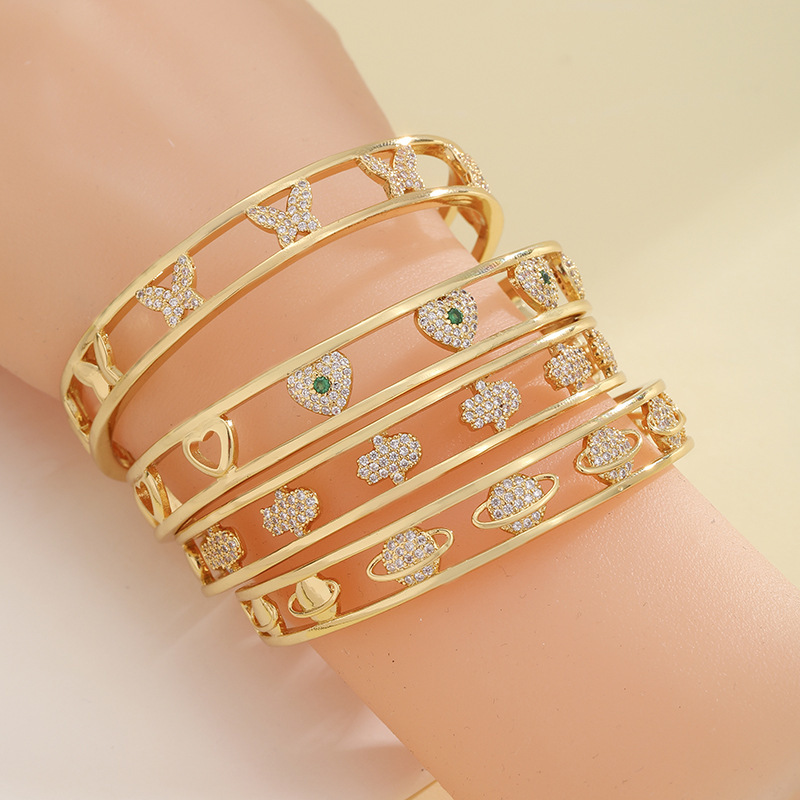 New Butterfly Palm Bracelet Brass Micro Inlaid Zircon Jupiter Hand Decoration Classic Fashion Love Bracelet Women
New Butterfly Palm Bracelet Brass Micro Inlaid Zircon Jupiter Hand Decoration Classic Fashion Love Bracelet Women