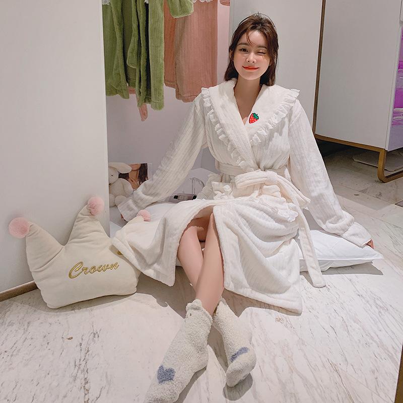 Women's Sleepwear QSROCIO Pajamas Robe Warm Winter Flannel Lace Collar Bathrobe Very Thick Fleece Cute Homewear Long Nightwear Peignoir, Green
Women's Sleepwear QSROCIO Pajamas Robe Warm Winter Flannel Lace Collar Bathrobe Very Thick Fleece Cute Homewear Long Nightwear Peignoir, Green
