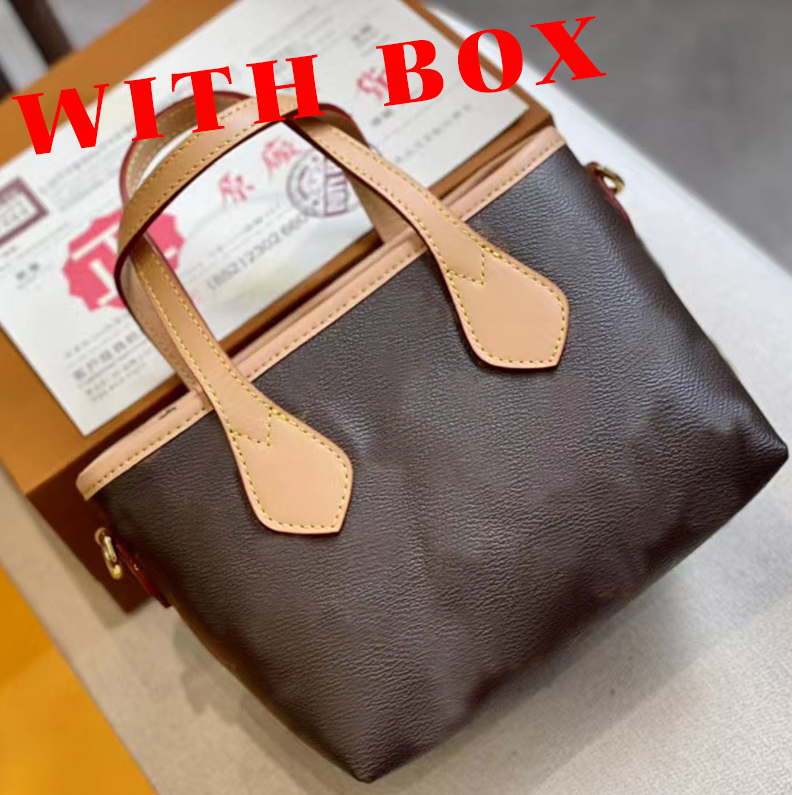 2022 new designer bag Vintage handbag fashion letter Mini Leather Tote Handbag makeup bag, Other
2022 new designer bag Vintage handbag fashion letter Mini Leather Tote Handbag makeup bag, Other