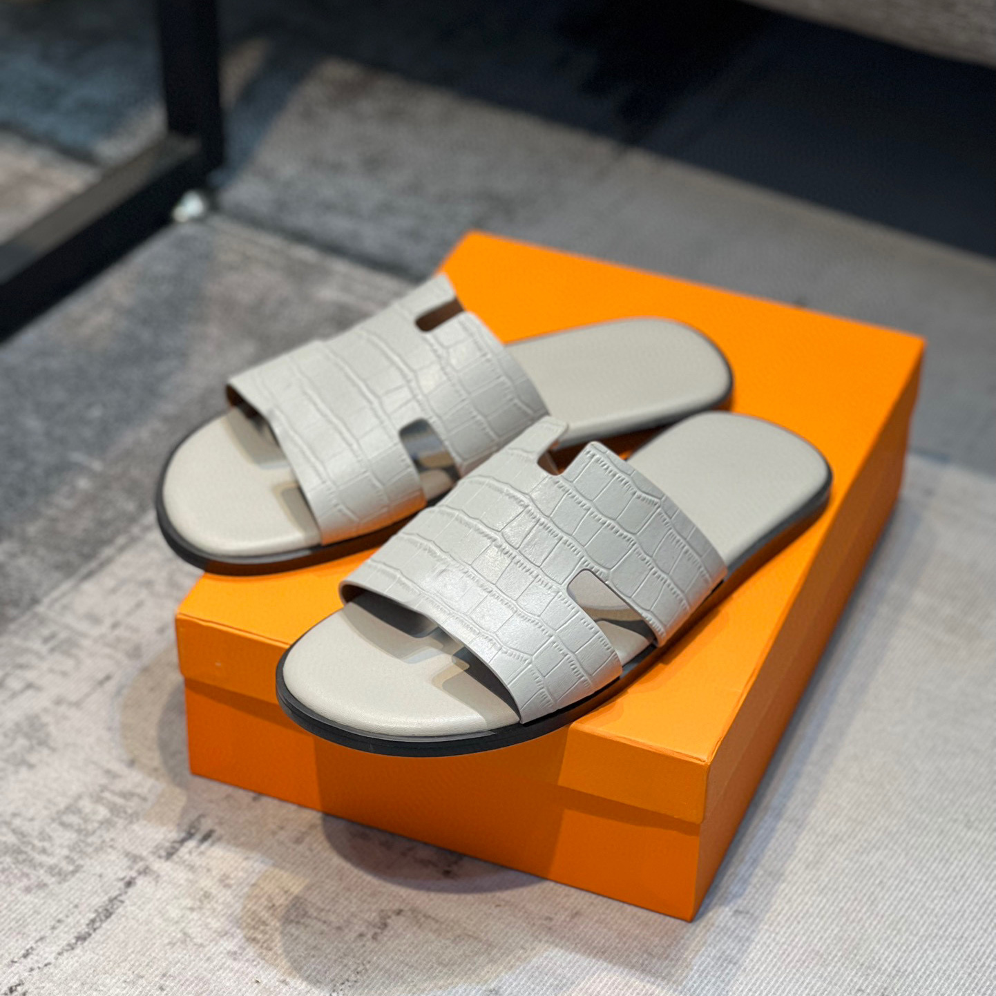21SS LUXURY MEN SLIPPERS Indoor Home SUMMER DESIGNER Beach Ourdoor SLIDEs Ladies Solid Slipers Platform Mules SHOES Woman Flats Zapatos, Color9
21SS LUXURY MEN SLIPPERS Indoor Home SUMMER DESIGNER Beach Ourdoor SLIDEs Ladies Solid Slipers Platform Mules SHOES Woman Flats Zapatos, Color9
